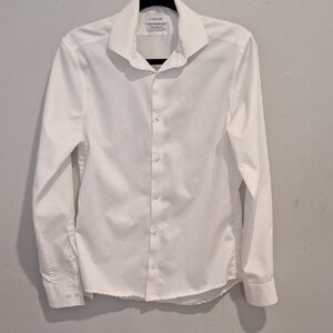 Calvin Klein Men's Crisp White Dress Shirt And Blue Van Heusen Button Down Shirt
